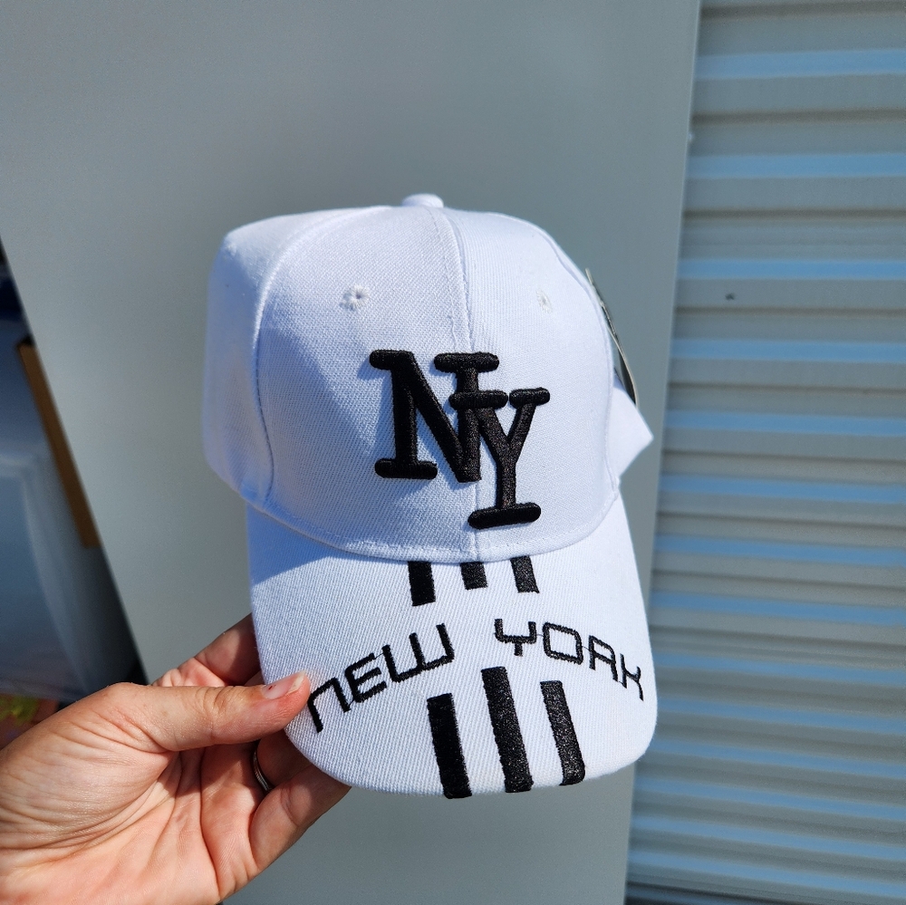 White New York baseball cap (4 for $20) bundle